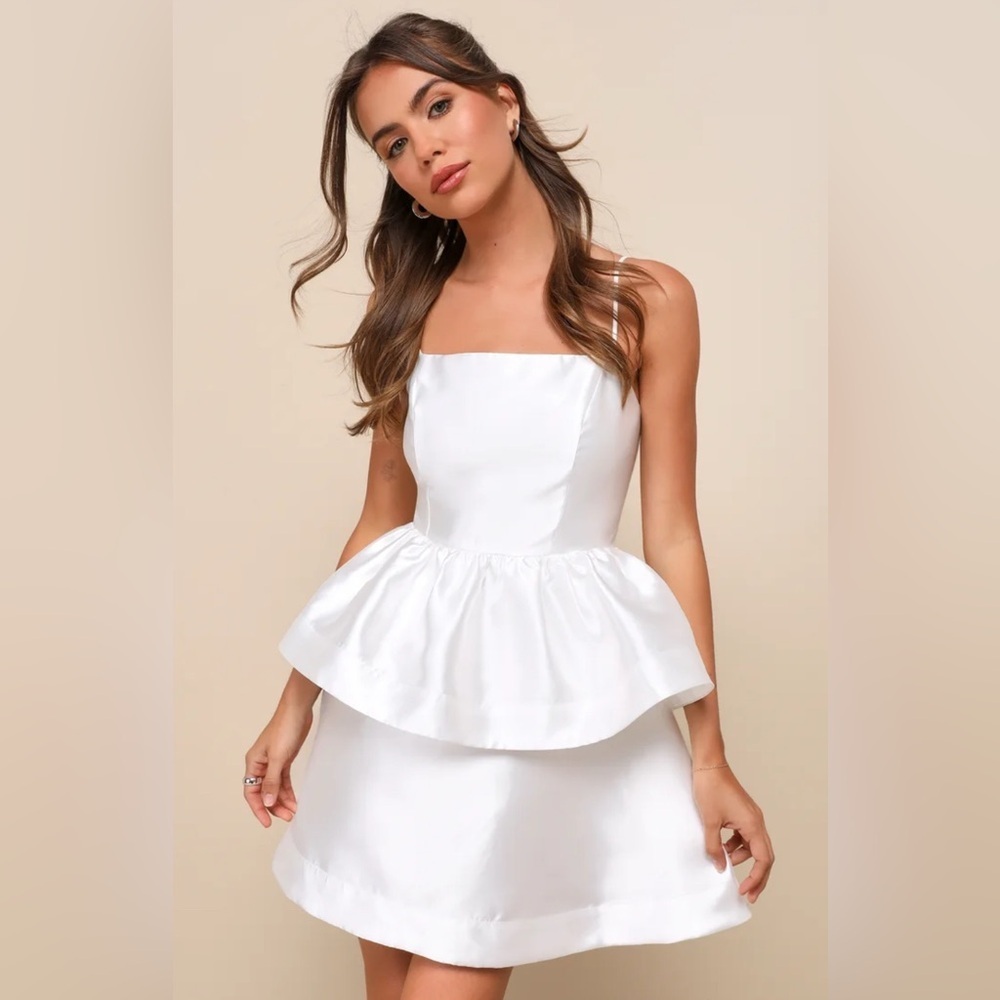 NWT Lulus Bubbly Charm White Taffeta Elegant Peplum Mini Homecoming Dress